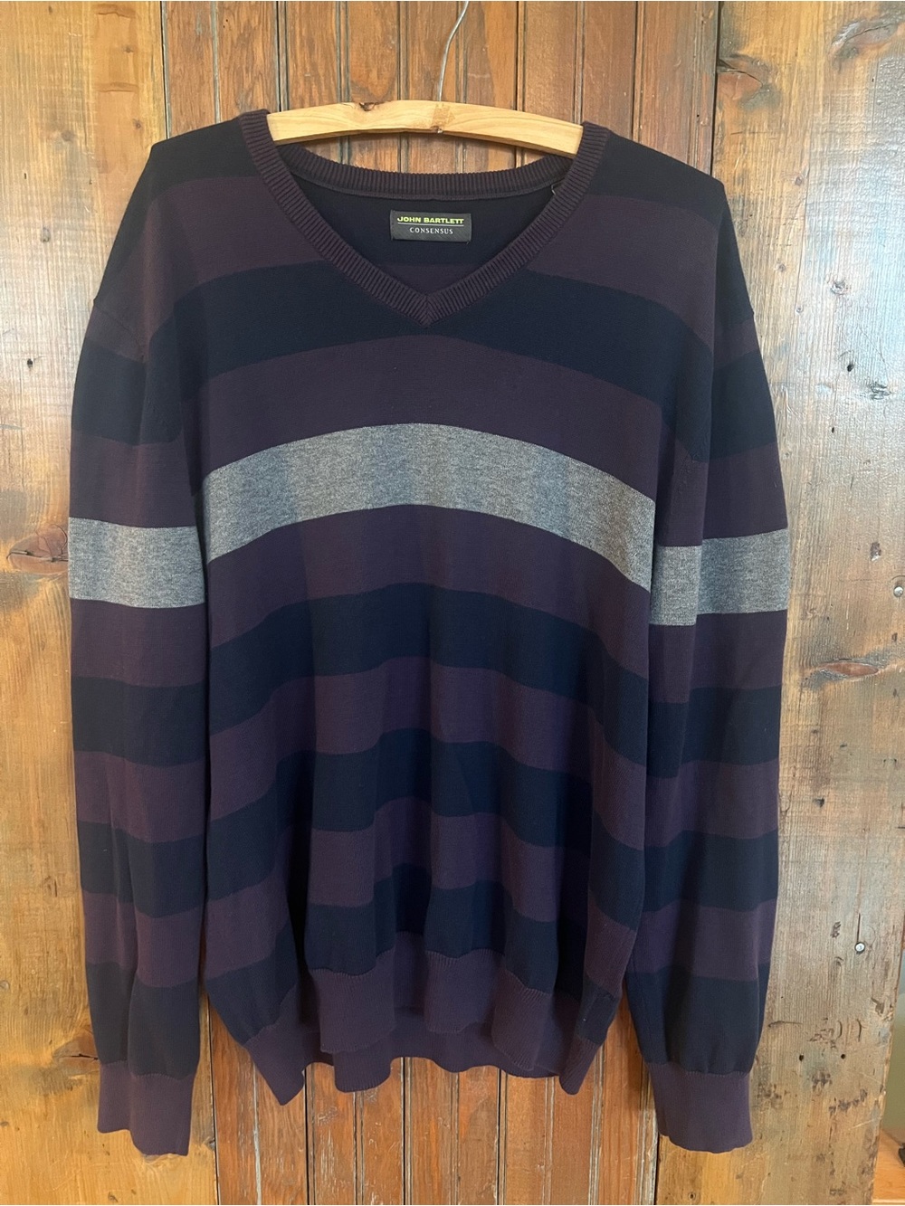 Men's V-Neck Striped Sweater in Deep Plum, Black and Gray Size Large